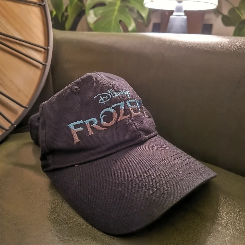 Gently used black frozen 2 collectors hat ball cap women's men's blue Elsa
